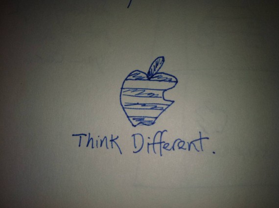 Эскиз логотипа «Think Different»