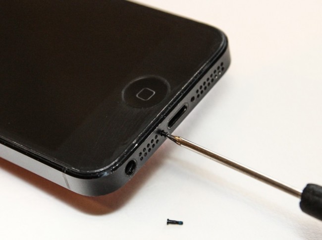 Замена батареи iPhone 5